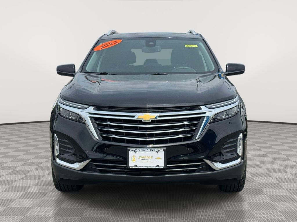 Used 2023 Chevrolet Equinox Premier AWD/4WD image 2