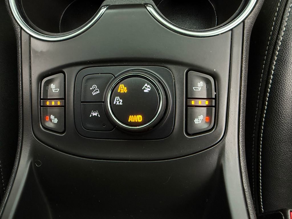 Used 2023 GMC Terrain SLT image 45