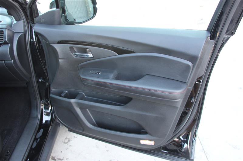 Used 2025 Honda Ridgeline Black Edition image 16