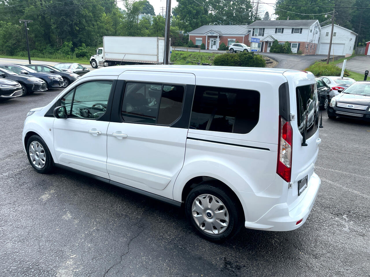 Used 2015 Ford Transit Connect XLT image 9