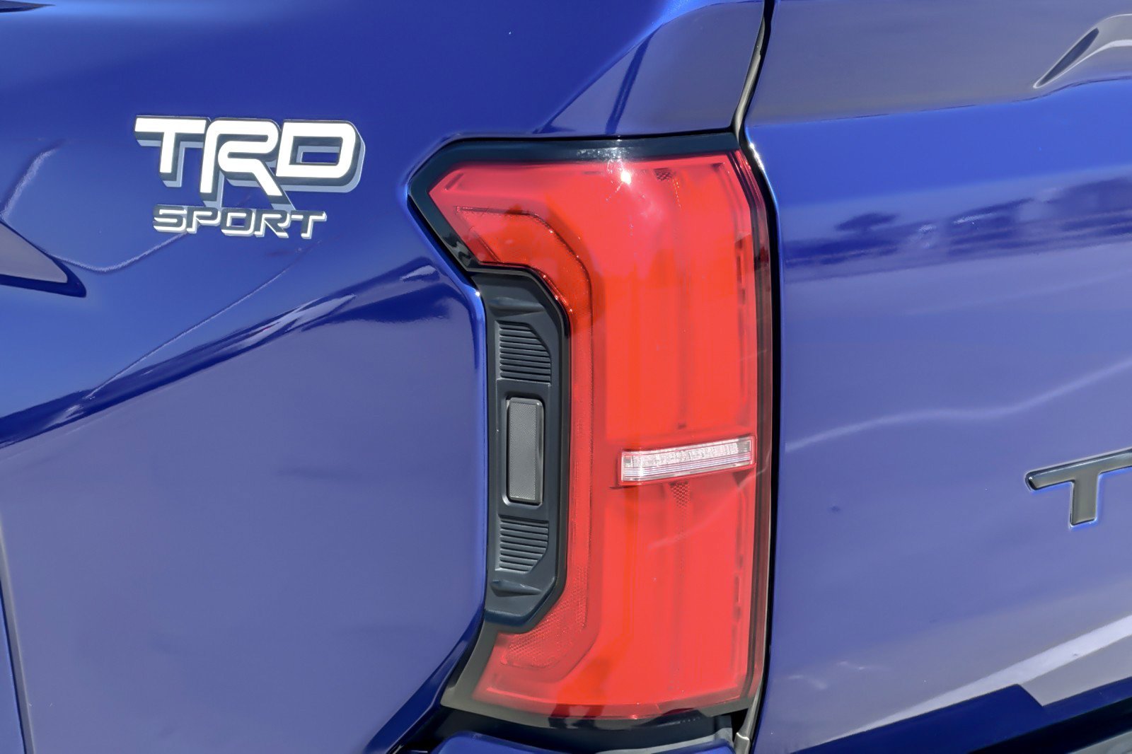 Certified 2024 Toyota Tacoma TRD Sport w/ TRD Sport Premium Package RWD image 25
