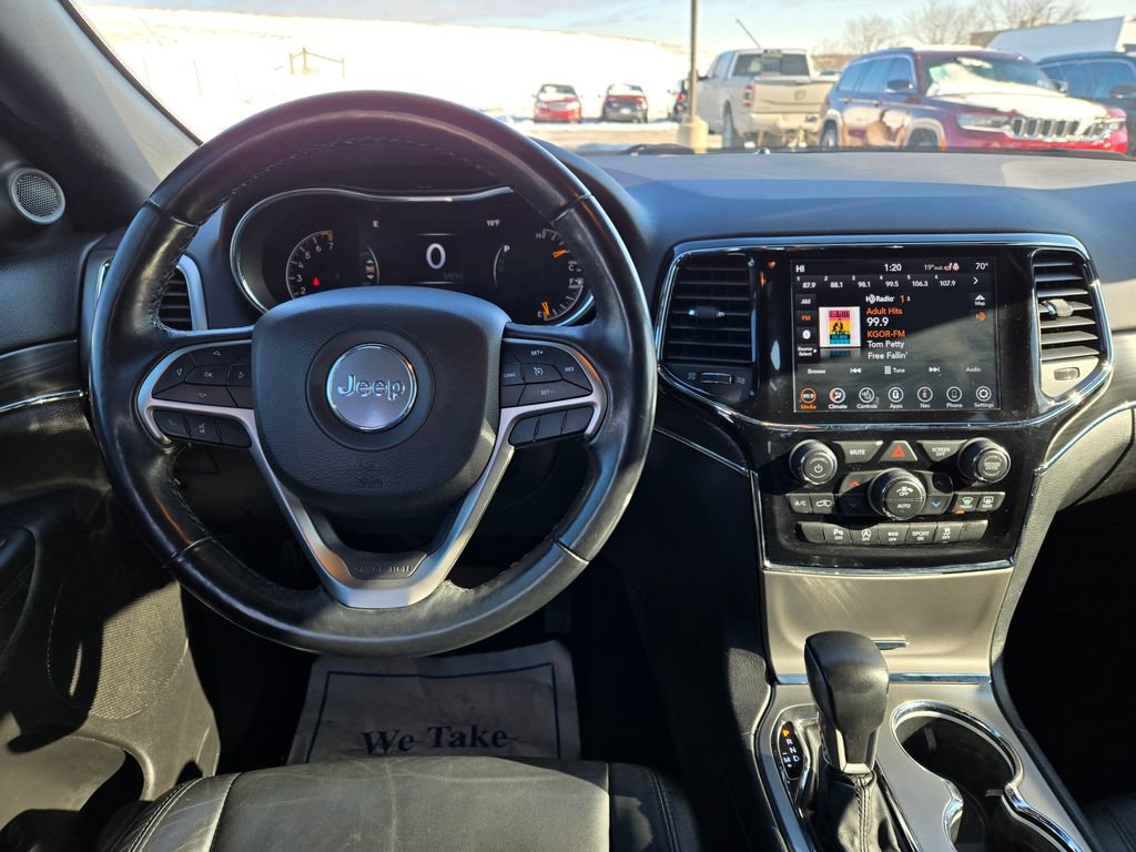 Used 2020 Jeep Grand Cherokee Limited w/ Trailer Tow Group IV image 16