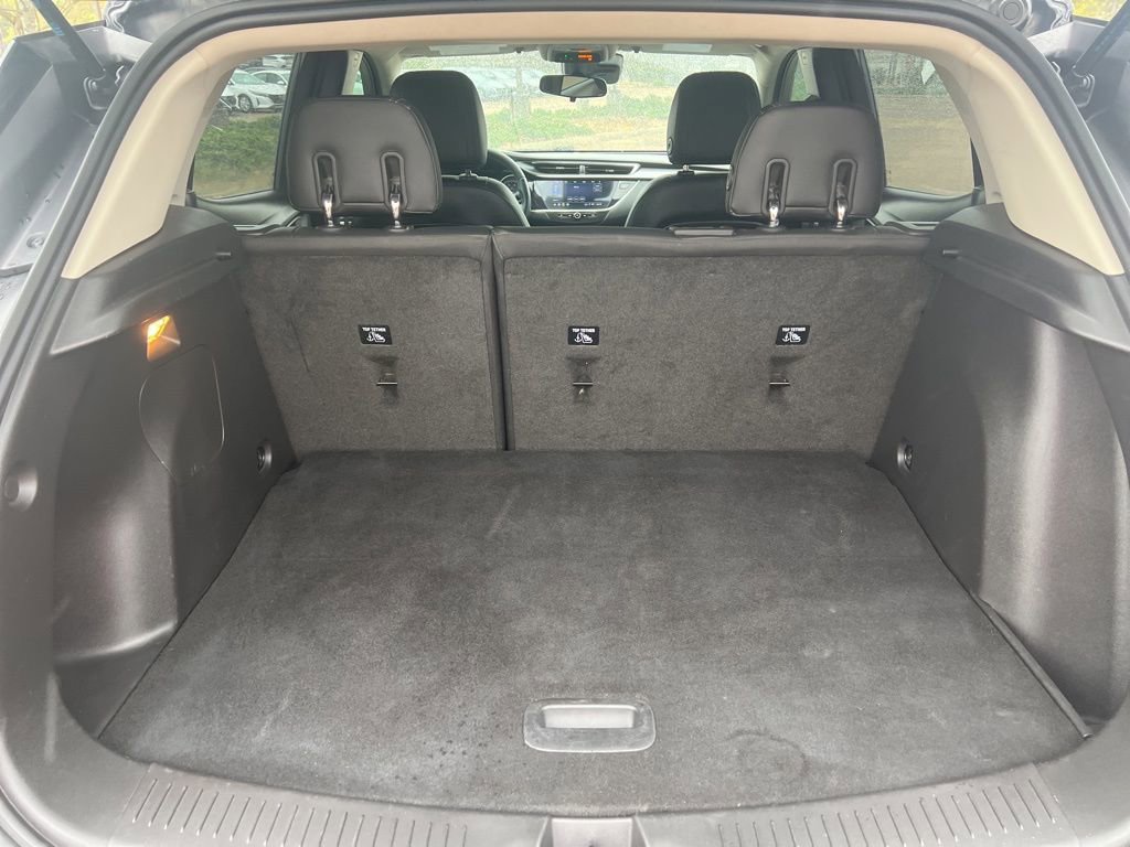 Certified 2022 Buick Encore GX Preferred w/ Cold Weather Comfort Package image 27