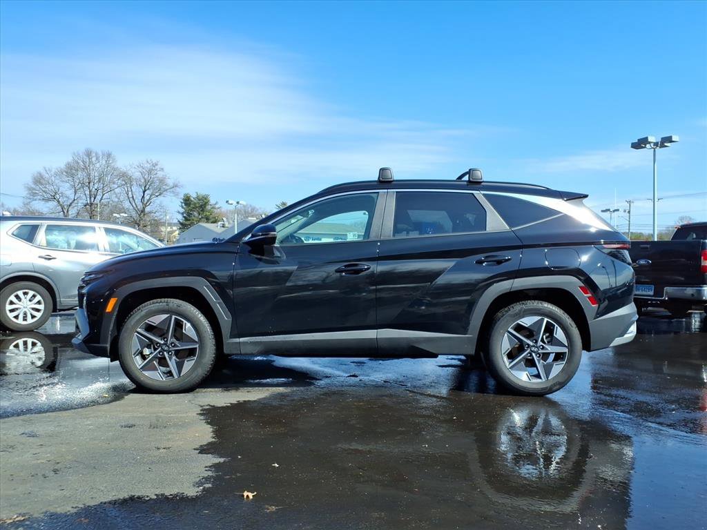 Certified 2025 Hyundai Tucson SEL AWD/4WD image 2