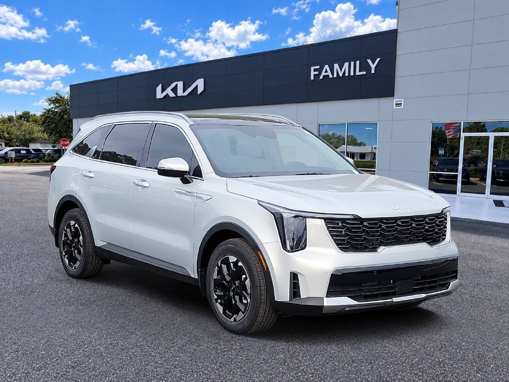 New 2026 Kia Sorento S w/ S Panoramic Sunroof Package