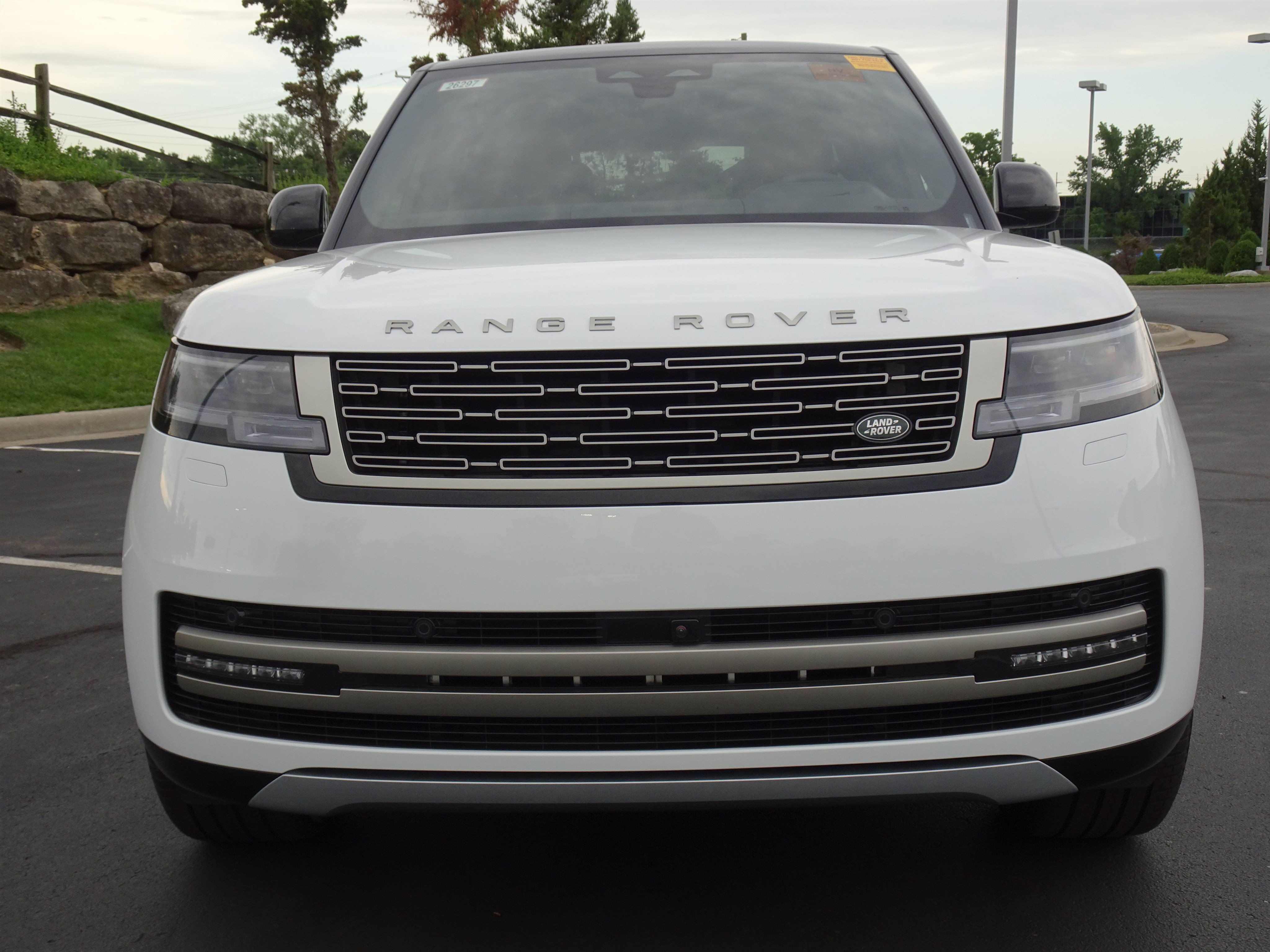 New 2026 Land Rover Range Rover SE AWD/4WD image 12