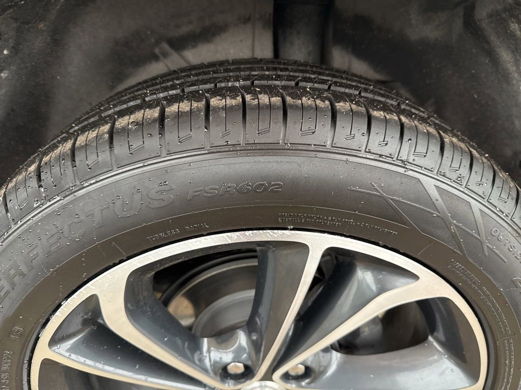 Used 2020 Buick Encore GX Essence image 33