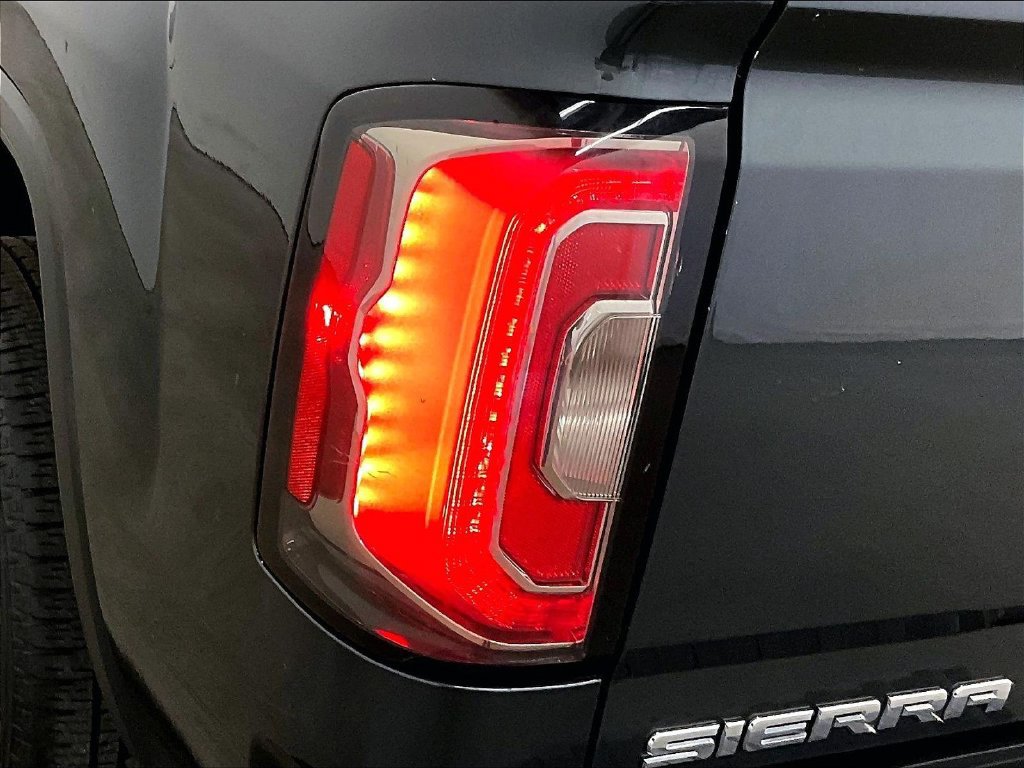 Used 2018 GMC Sierra 1500 SLT AWD/4WD image 24