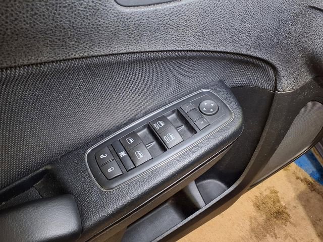 Used 2016 Dodge Charger SE w/ Blacktop Package image 16