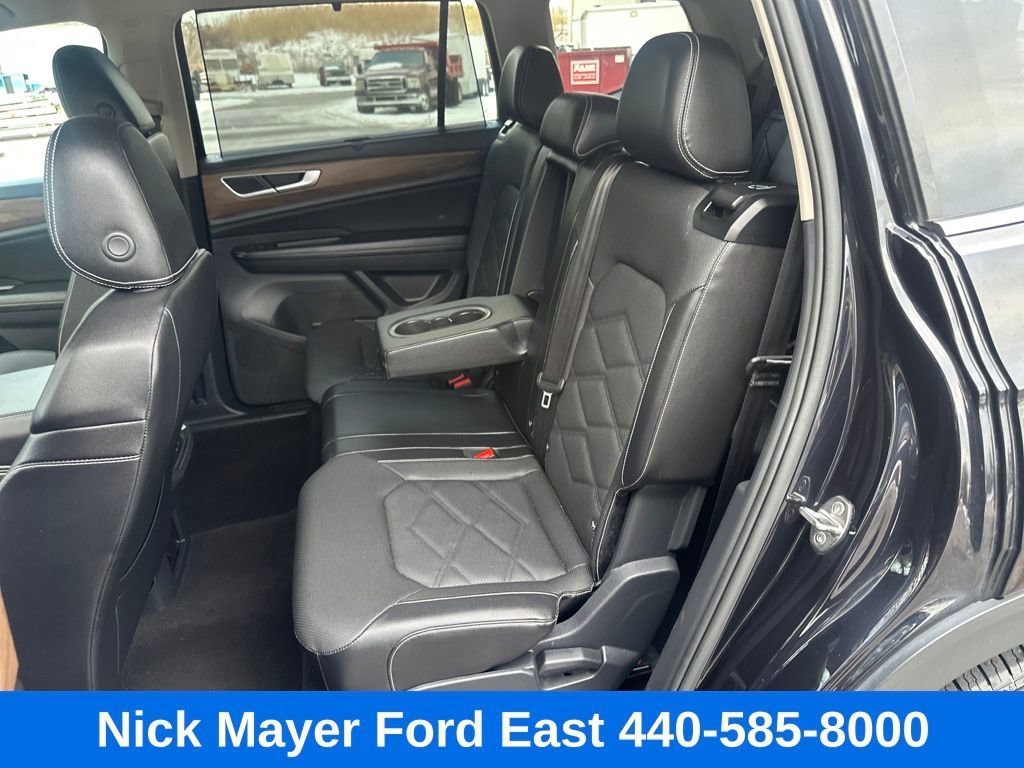 Used 2024 Volkswagen Atlas SE image 33