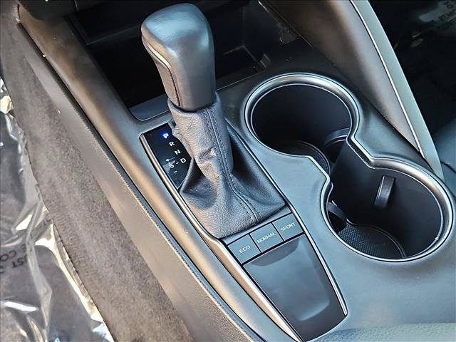 Certified 2022 Toyota Camry SE w/ Carpet Mat Package (TMS) FWD image 17