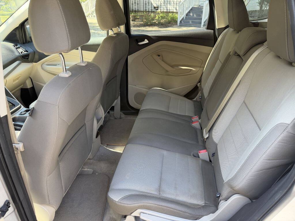 Used 2013 Ford Escape SE FWD image 16