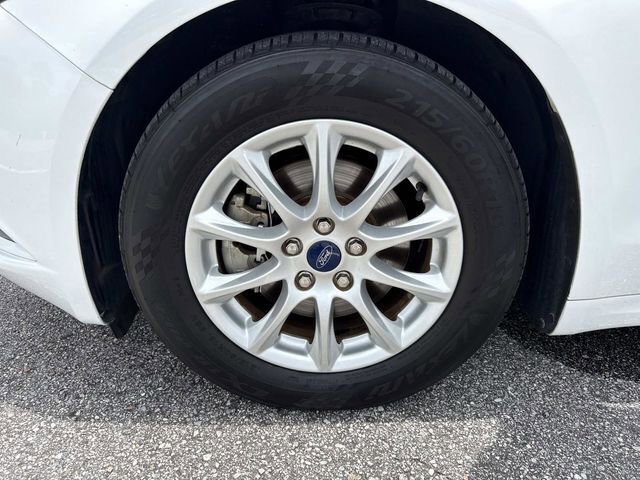 Used 2018 Ford Fusion S FWD image 30