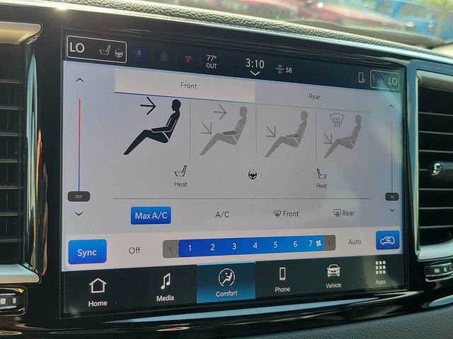 New 2026 Chrysler Voyager LX FWD image 22