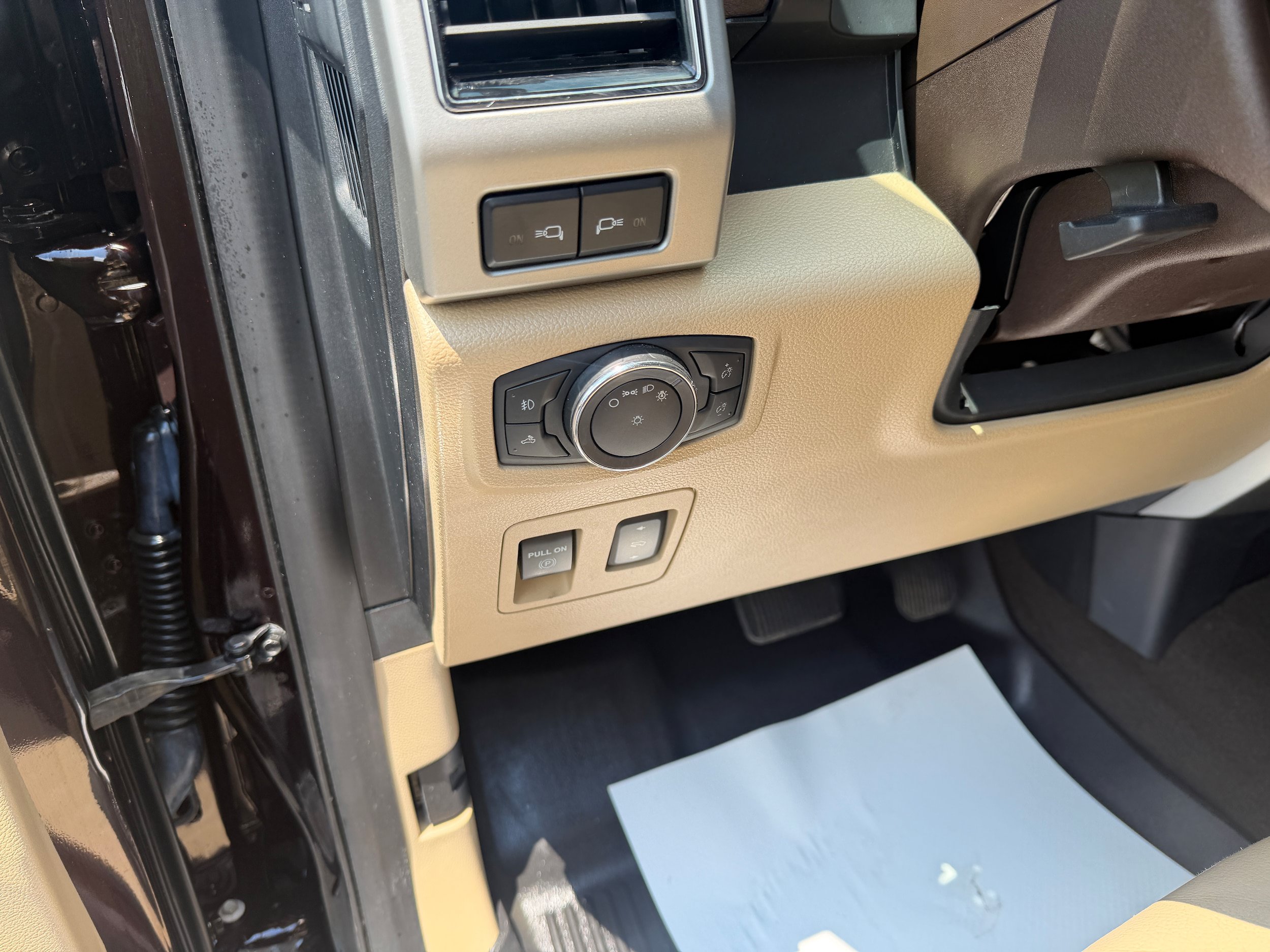 Used 2019 Ford F150 Lariat AWD/4WD image 22