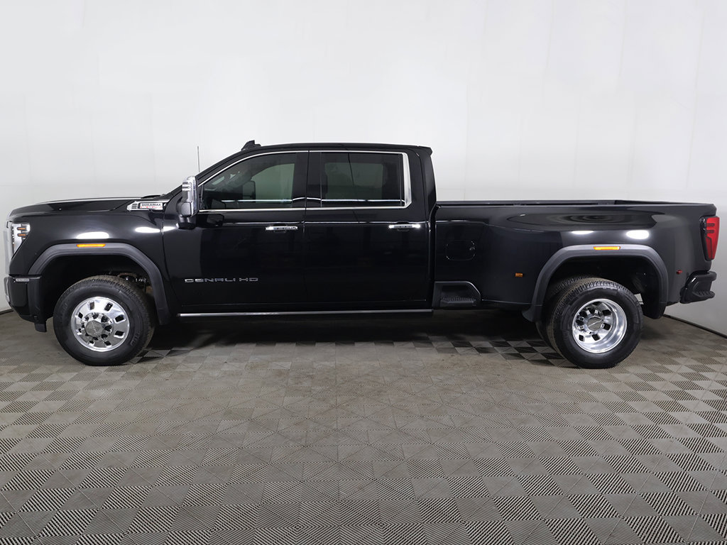 Used 2024 GMC Sierra 3500 Denali w/ Denali Reserve Package AWD/4WD image 23