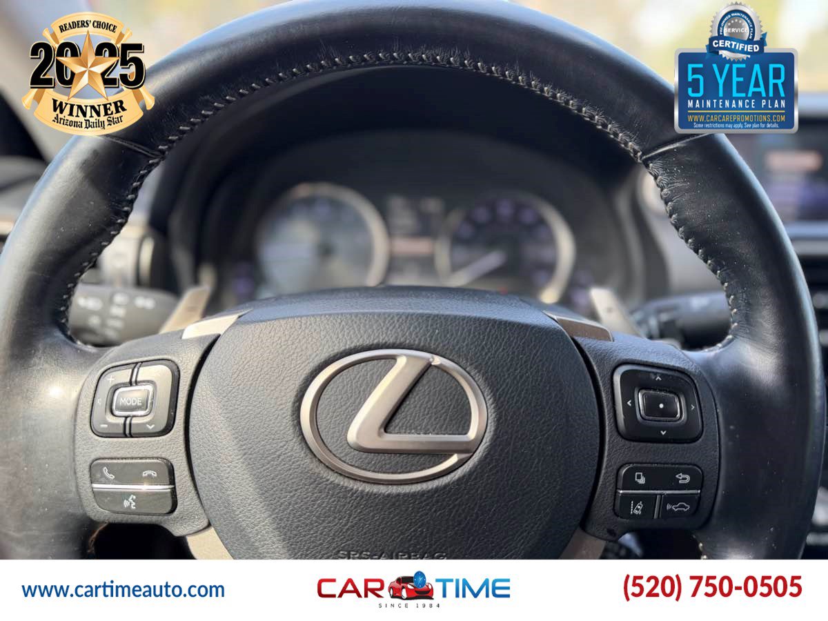 Used 2017 Lexus IS 200t RWD image 10