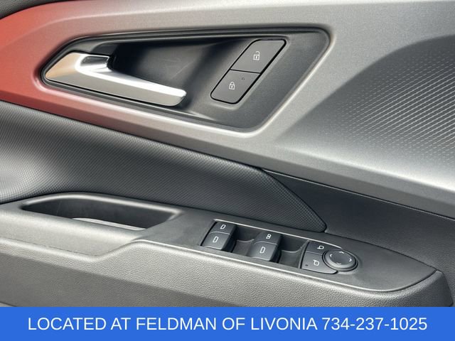 Certified 2024 Chevrolet Equinox EV RS image 21