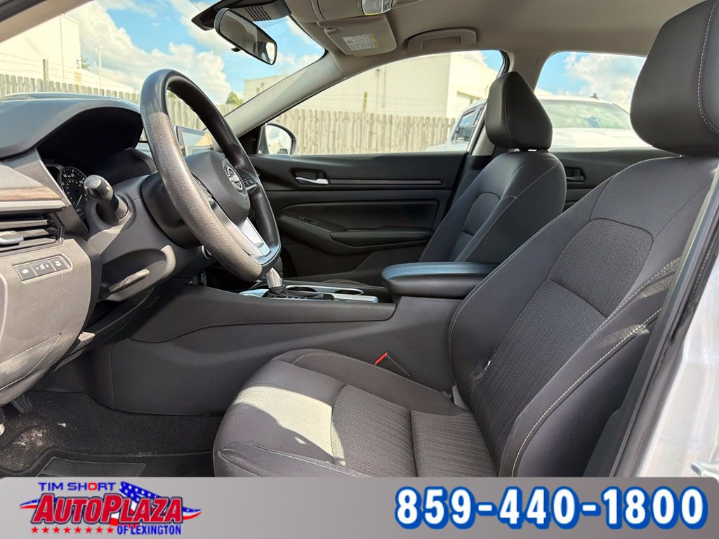 Used 2024 Nissan Altima 2.5 SV AWD/4WD image 28