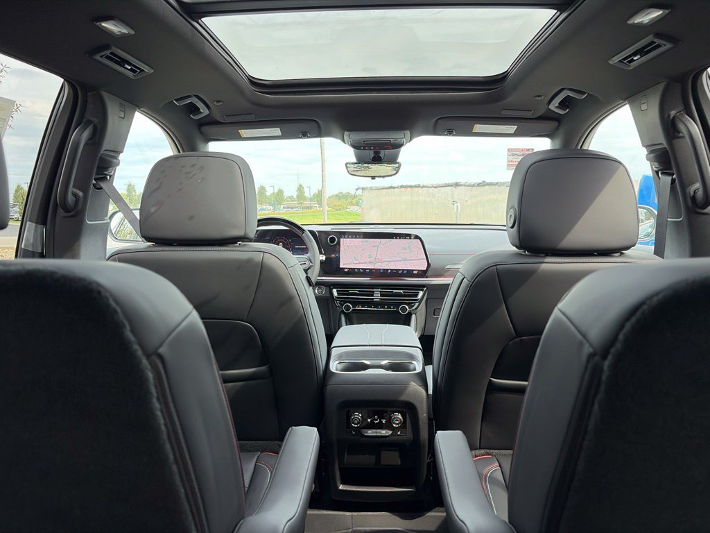 New 2027 Chevrolet Traverse RS AWD/4WD image 38