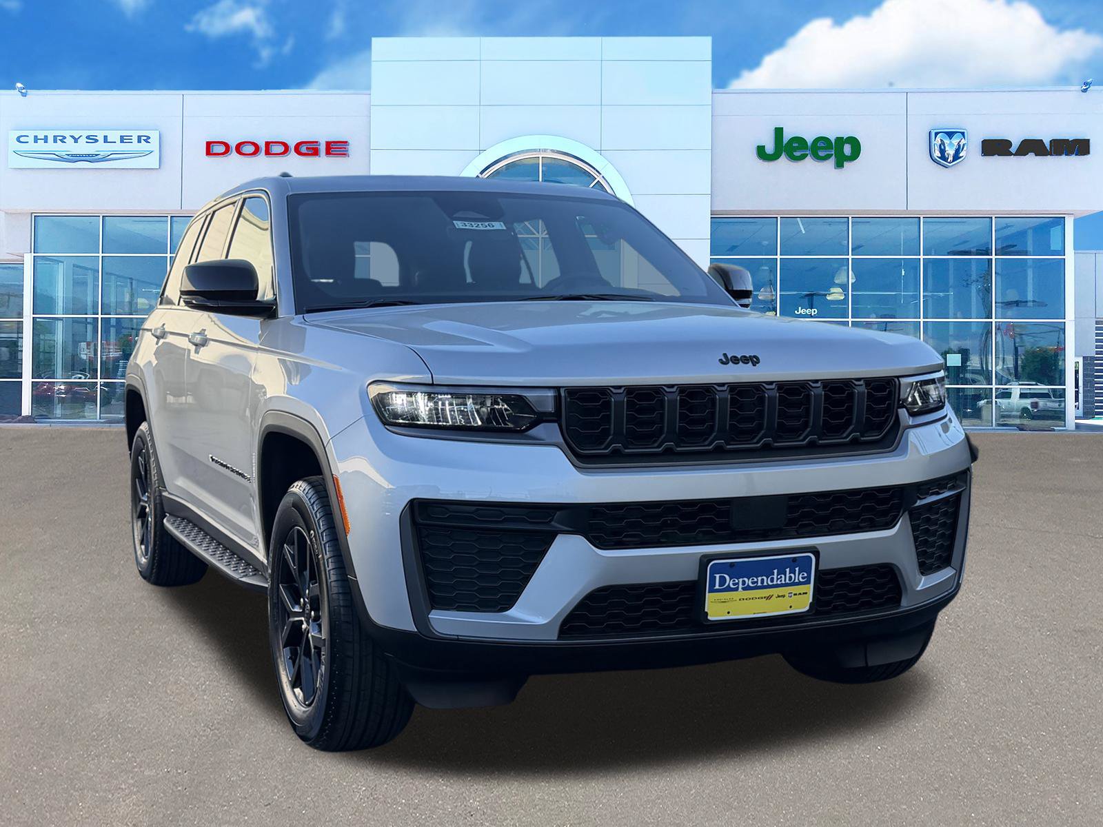 New 2026 Jeep Grand Cherokee Altitude RWD video 2