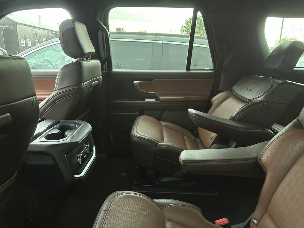 Used 2025 Ford Expedition Max King Ranch AWD/4WD image 10