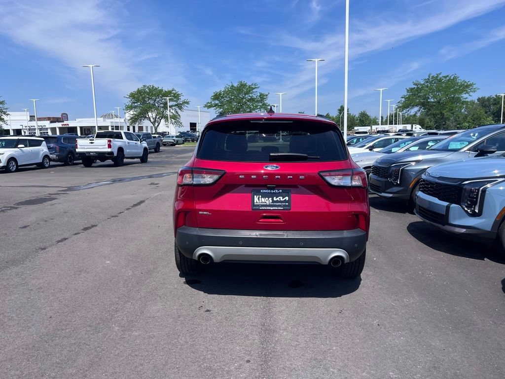 Used 2021 Ford Escape SEL FWD image 4