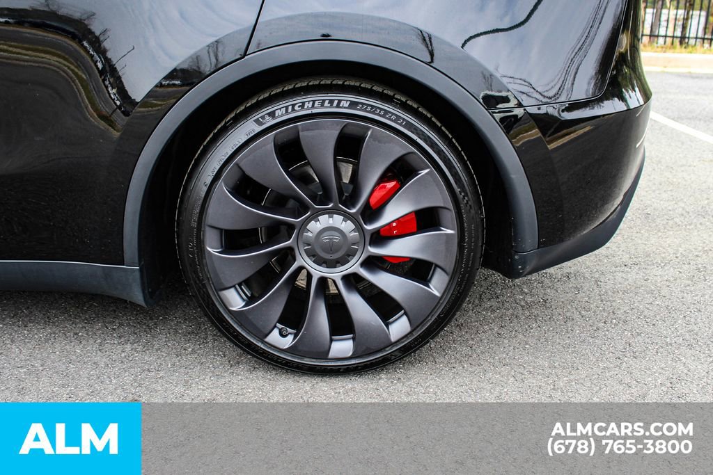 Used 2024 Tesla Model Y Performance image 16