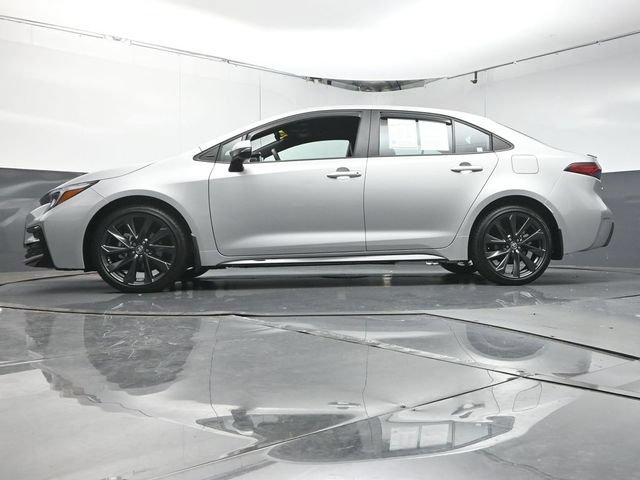 Used 2025 Toyota Corolla XSE FWD image 34