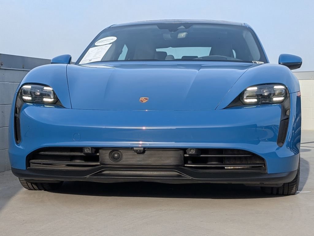 Used 2024 Porsche Taycan image 8