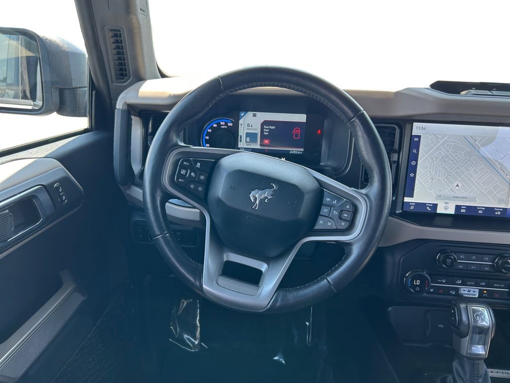 Used 2023 Ford Bronco Wildtrak AWD/4WD image 13