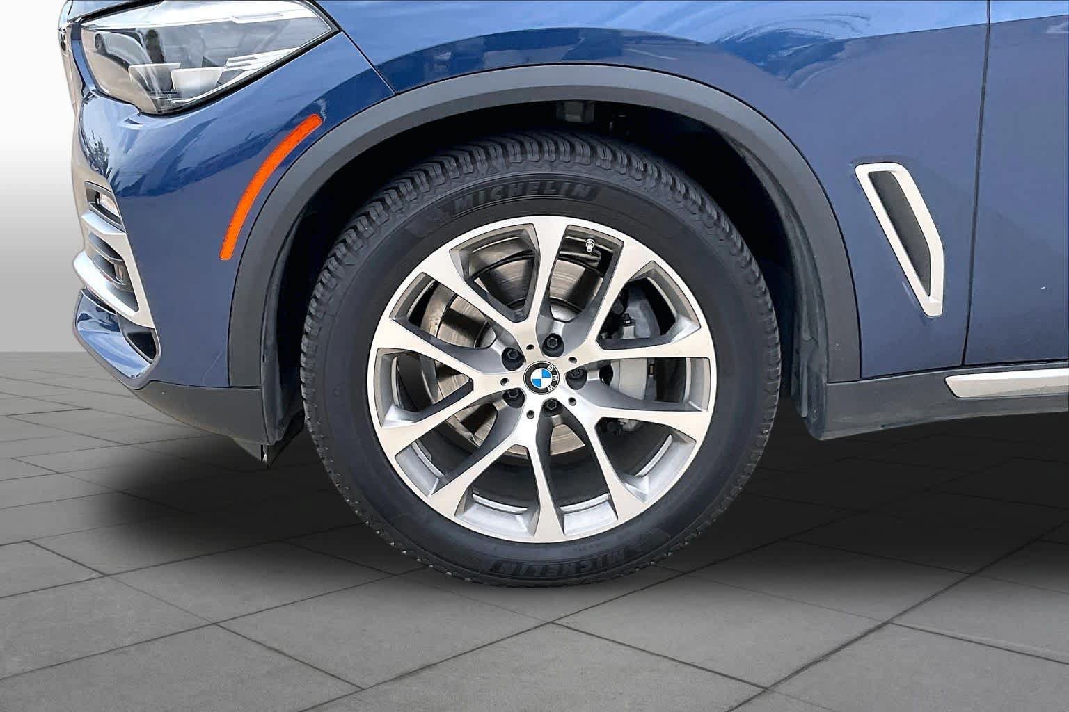 Used 2020 BMW X5 sDrive40i w/ Convenience Package RWD image 11