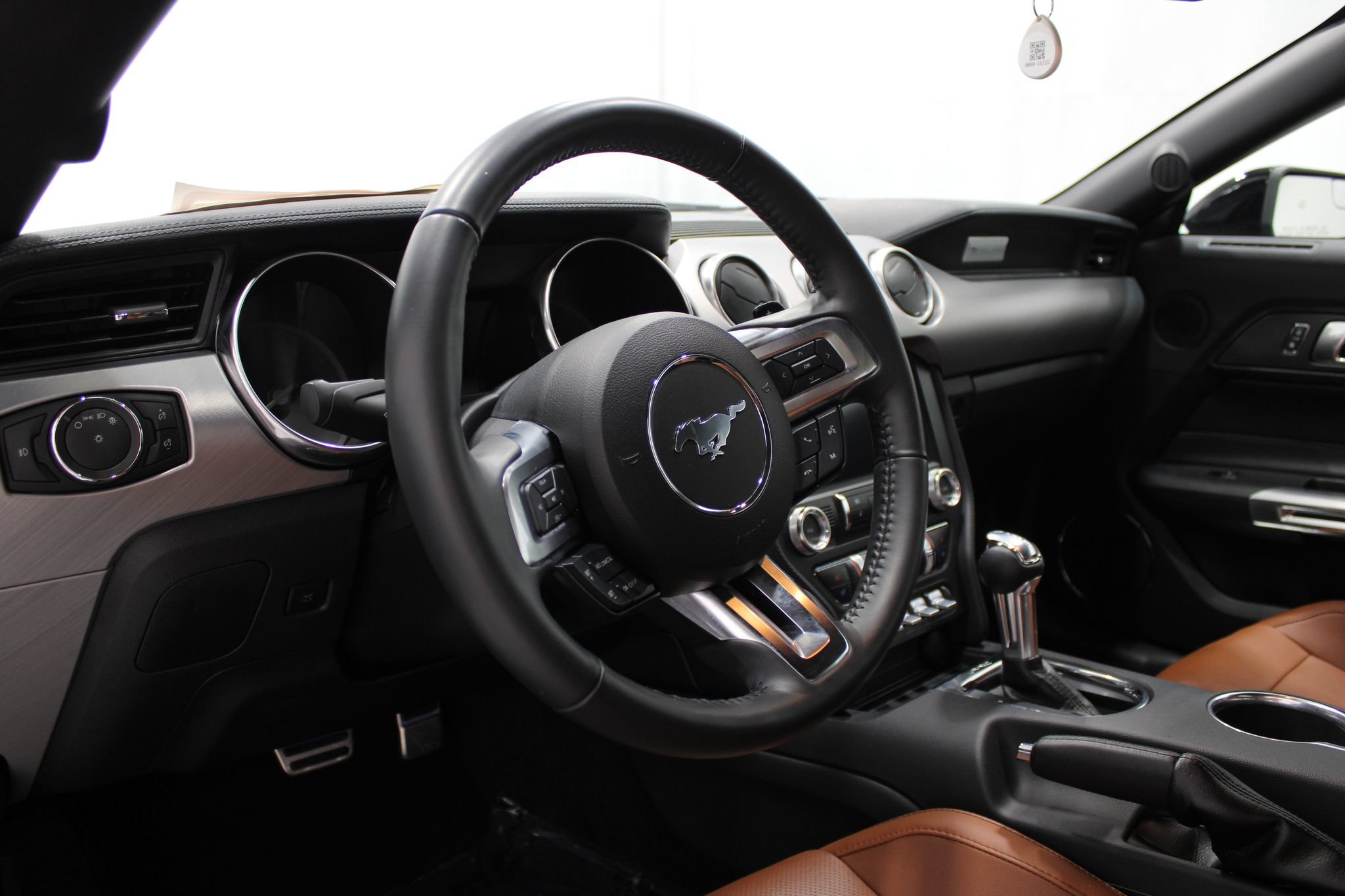 Used 2018 Ford Mustang GT Premium RWD image 13