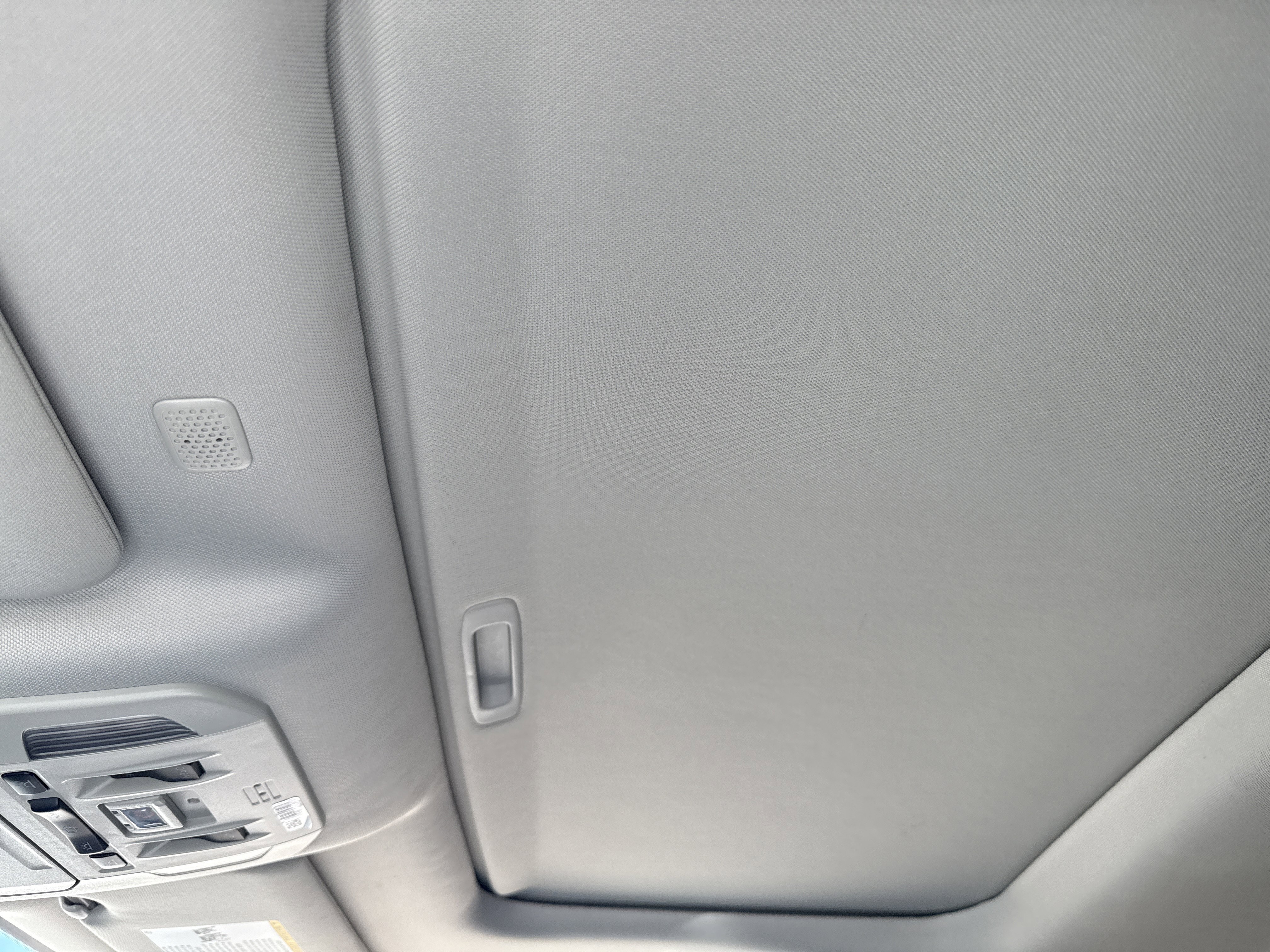 Used 2020 Toyota Highlander Limited image 31