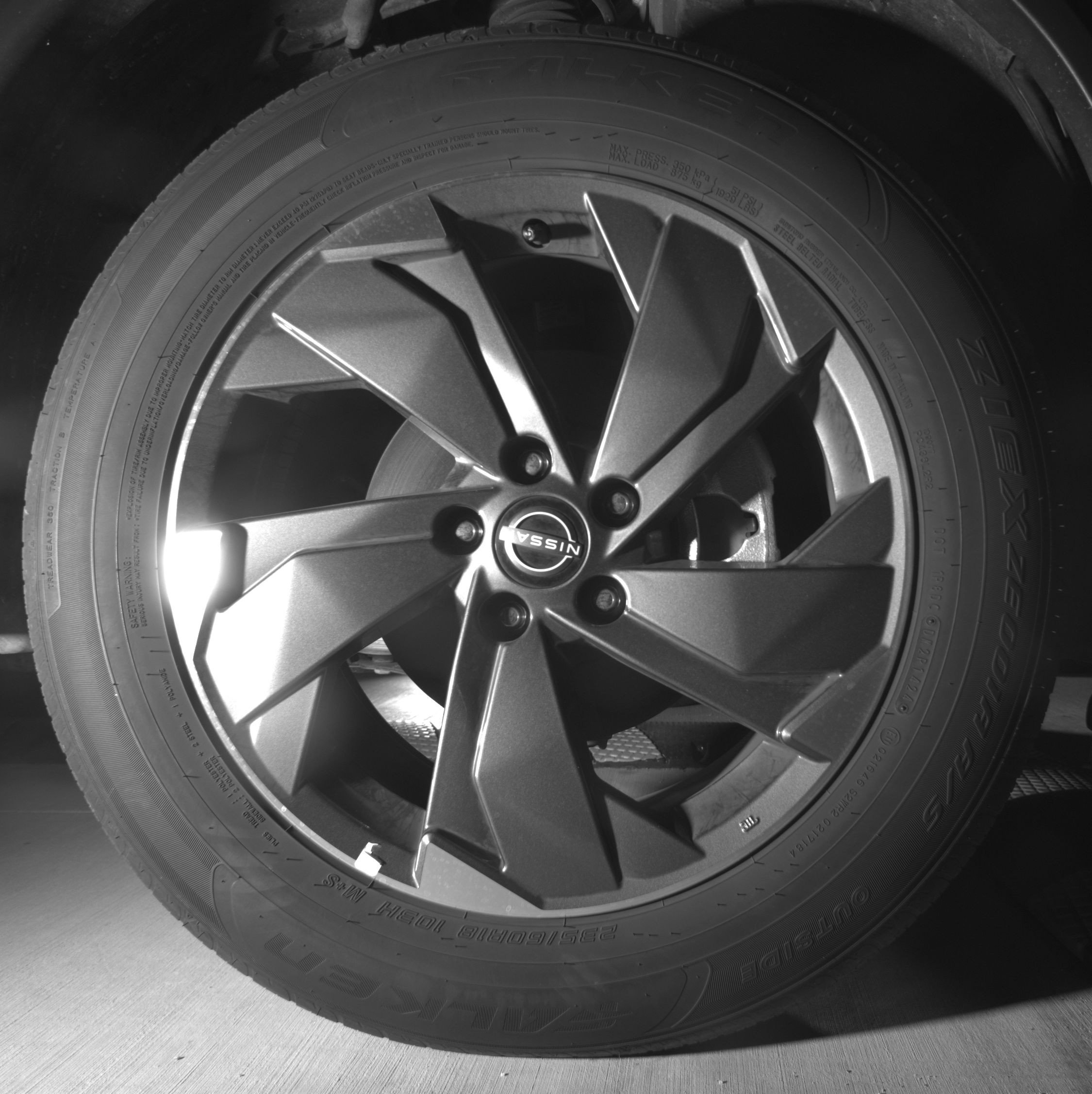 Used 2025 Nissan Rogue SV image 13