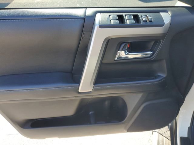 Used 2021 Toyota 4Runner SR5 Premium image 8