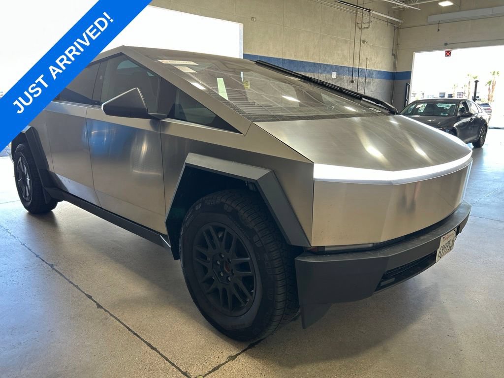 Used 2025 Tesla Cybertruck Cyberbeast AWD/4WD image 2