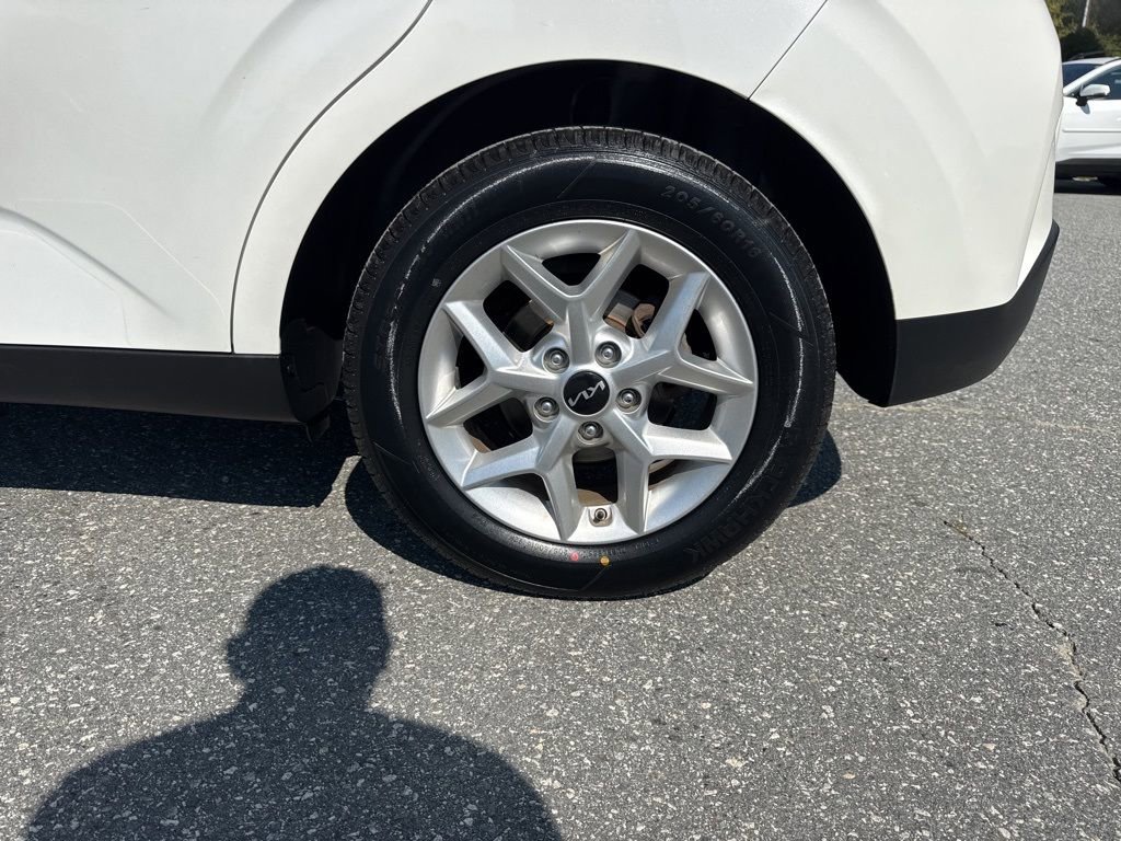 Used 2024 Kia Soul LX w/ Option Group 015 image 25