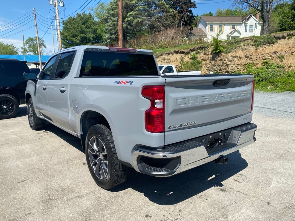 Used 2024 Chevrolet Silverado 1500 LT AWD/4WD image 5