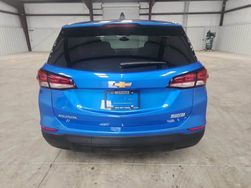 Used 2024 Chevrolet Equinox LS w/ LS Convenience Package FWD image 4