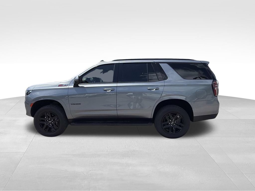 Used 2022 Chevrolet Tahoe Z71 w/ Luxury Package AWD/4WD image 6