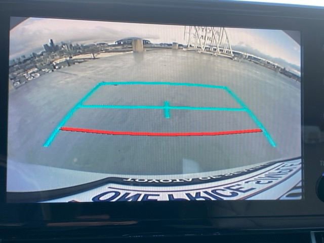 Used 2022 Toyota Sienna XLE image 15