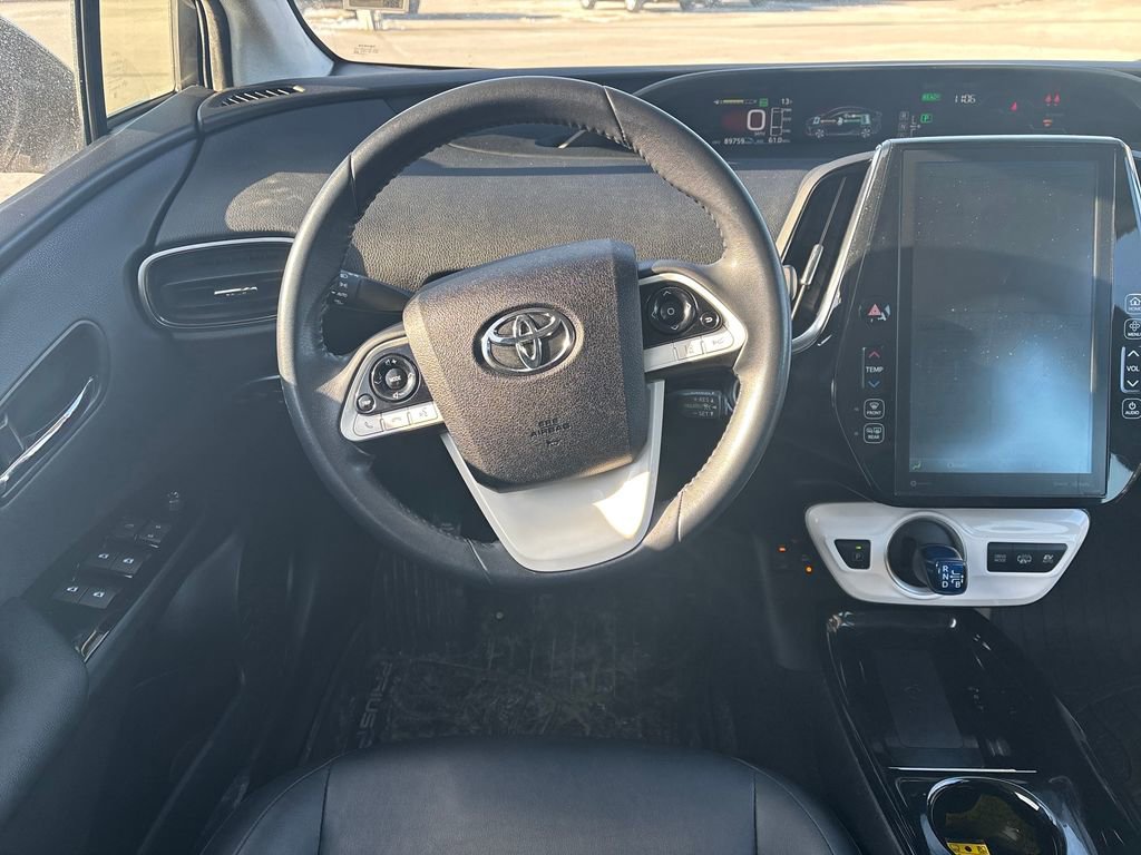 Used 2017 Toyota Prius Prime Premium image 19