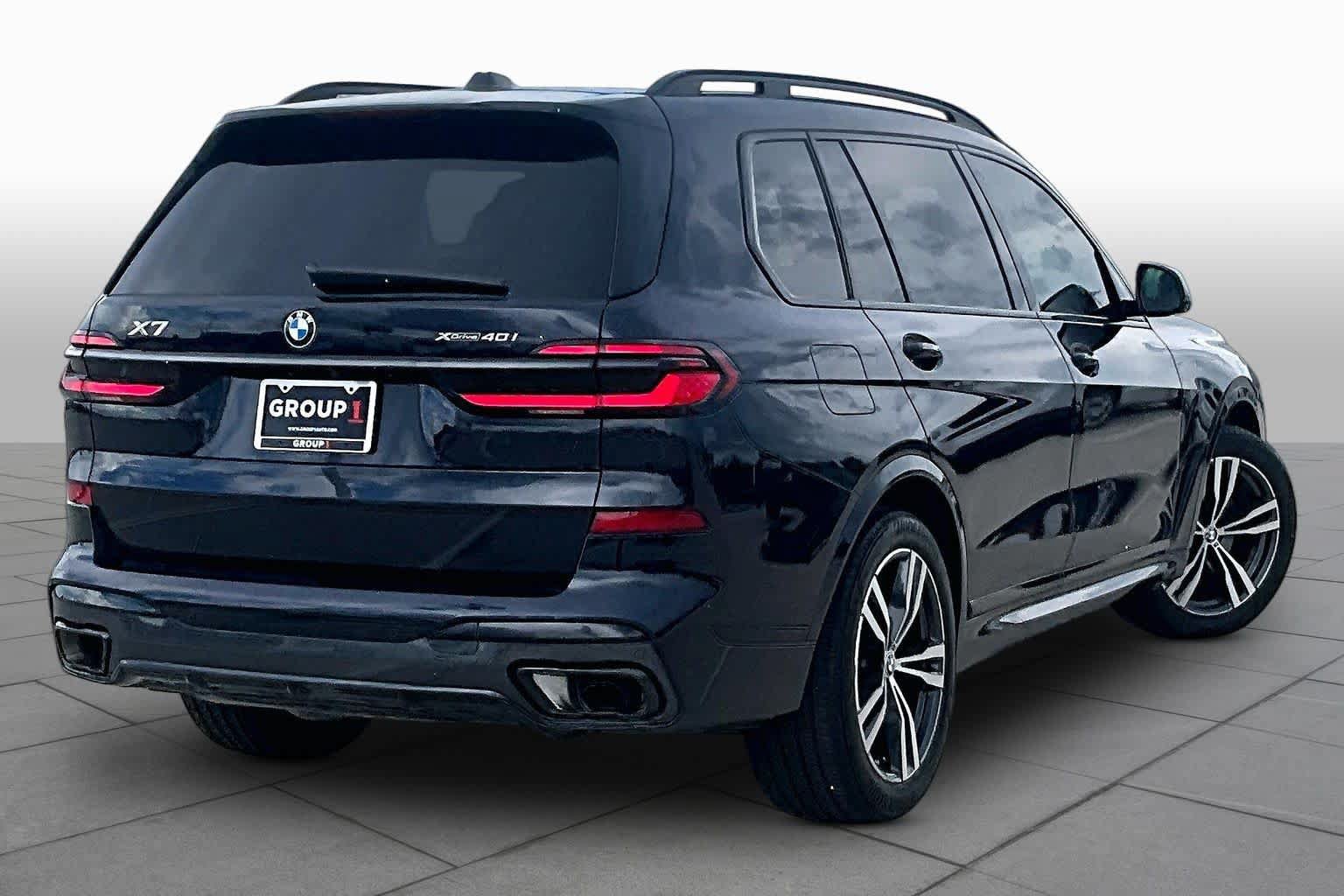 Used 2025 BMW X7 xDrive40i w/ M Sport Package AWD/4WD image 12