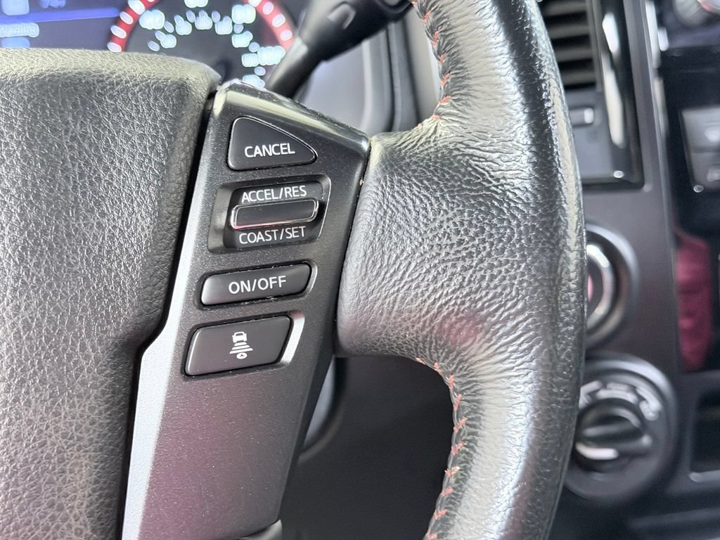 Used 2021 Nissan Titan PRO-4X AWD/4WD image 43