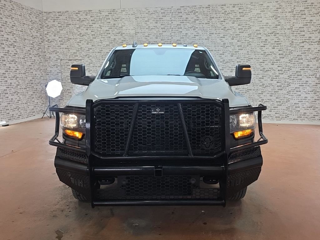 Used 2024 RAM 3500 Tradesman image 2