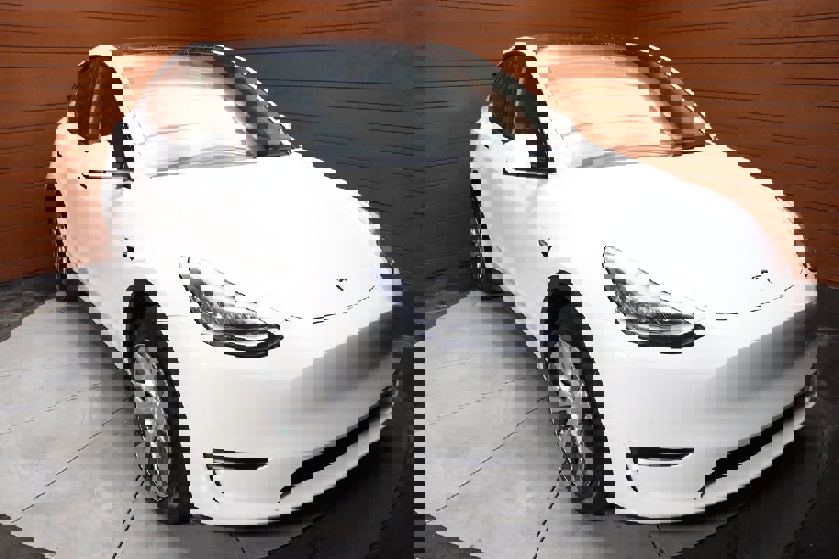 Used 2023 Tesla Model Y Long Range image 12