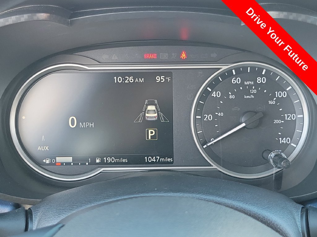 Used 2025 Nissan Versa SV w/ Trunk Package FWD image 7
