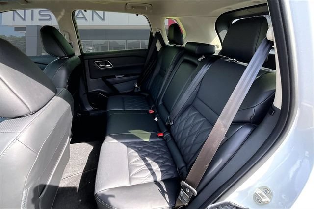 New 2026 Nissan Rogue Platinum w/ Platinum Premium Package AWD/4WD image 15