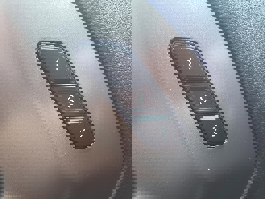 New 2026 Chrysler Pacifica Select image 19